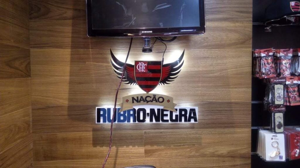 Letreiros: Todo em acrílico com luz indireta - Nação Rubro Negra