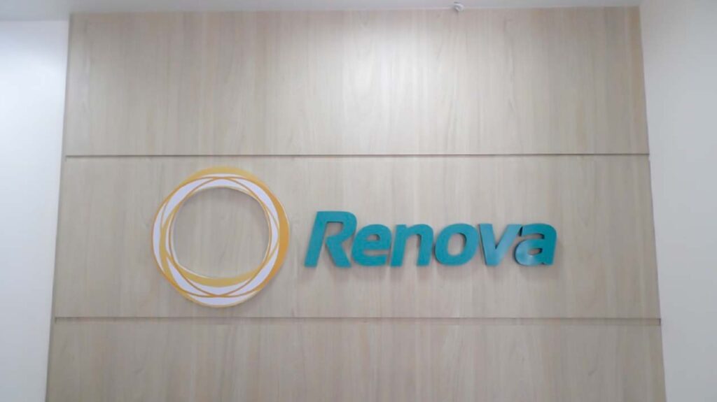 Letras de chapa galvanizada pintada: Renova